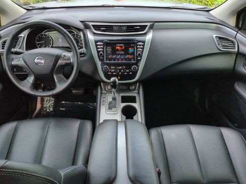 Used 2022 Nissan Murano SV FWD image 14