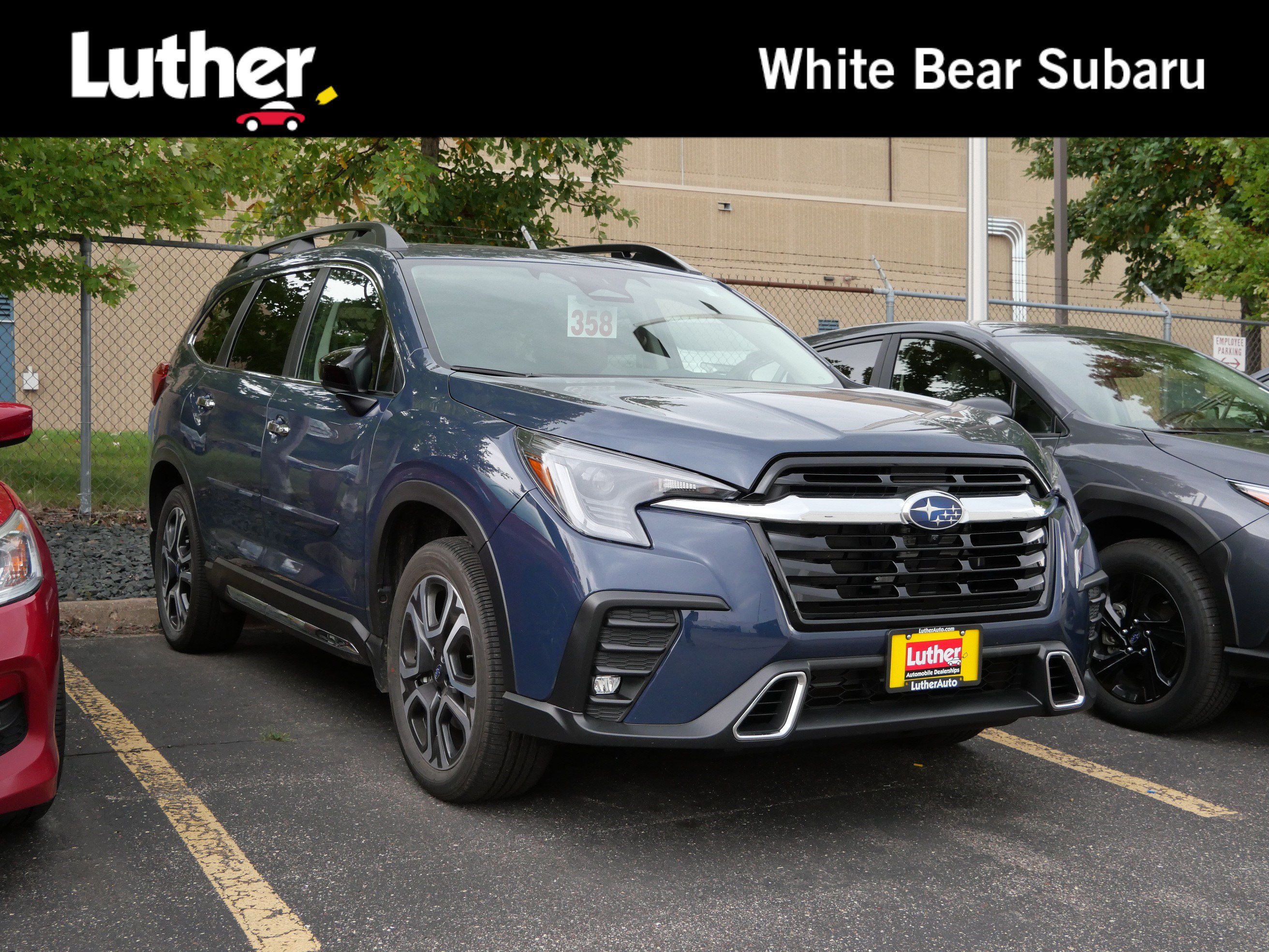 Used 2025 Subaru Ascent Touring w/ Popular Package #2 AWD/4WD image 1