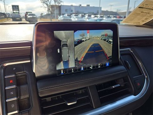 Used 2022 Chevrolet Tahoe Z71 w/ Luxury Package image 25