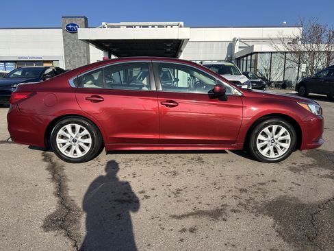 Used 2017 Subaru Legacy 2.5i Premium image 8