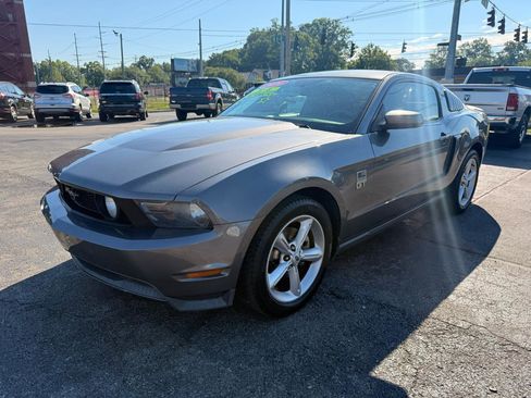 Used 2010 Ford Mustang GT RWD image 4