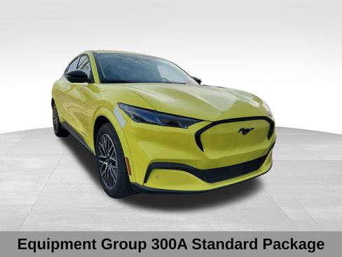 Used 2025 Ford Mustang Mach-E Premium image 3