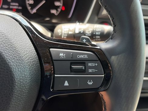 Certified 2025 Honda Pilot Touring image 30