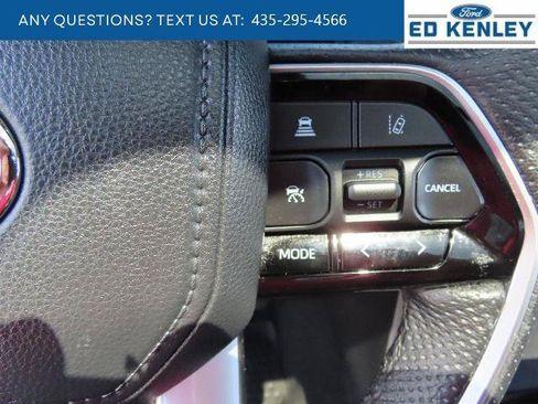 Used 2023 Toyota Tundra Platinum AWD/4WD image 21