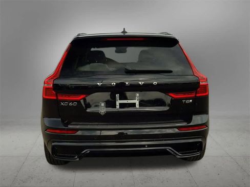 Used 2025 Volvo XC60 T8 Plus w/ Protection Package Premier image 5