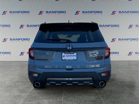 Used 2023 Honda Passport TrailSport image 4