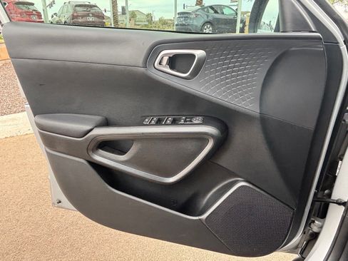 Certified 2021 Kia Soul EX FWD image 11