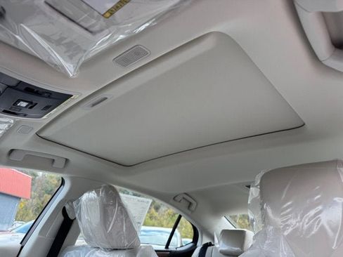 New 2025 Lexus ES 350 w/ Premium Package image 13