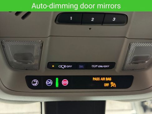 Certified 2021 Chevrolet Equinox Premier FWD image 35