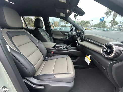 New 2026 Chevrolet Equinox LT w/ Convenience Package II image 21