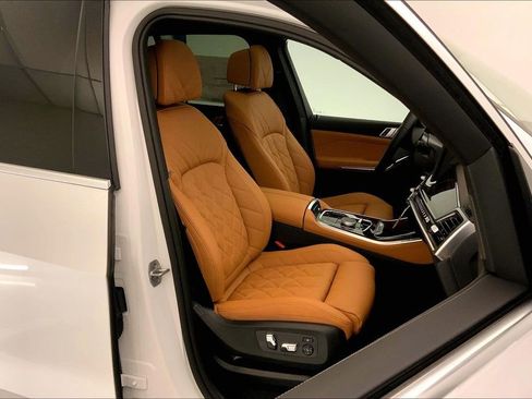 New 2026 BMW X5 xDrive40i w/ Climate Comfort Package AWD/4WD image 7