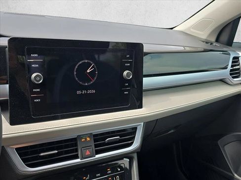 New 2026 Volkswagen Taos SE FWD image 14
