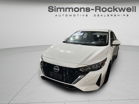 Used 2024 Nissan Sentra SV image 6