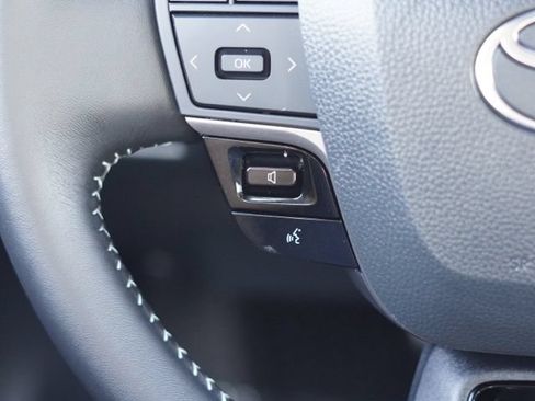 Used 2026 Toyota Camry Hybrid w/ Multimedia Upgrade Package FWD image 22