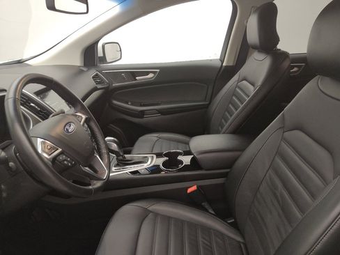 Used 2018 Ford Edge SEL w/ Equipment Group 201A FWD image 17