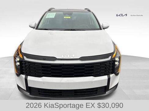 Used 2026 Kia Sportage EX w/ EX Panorama Roof Package image 3