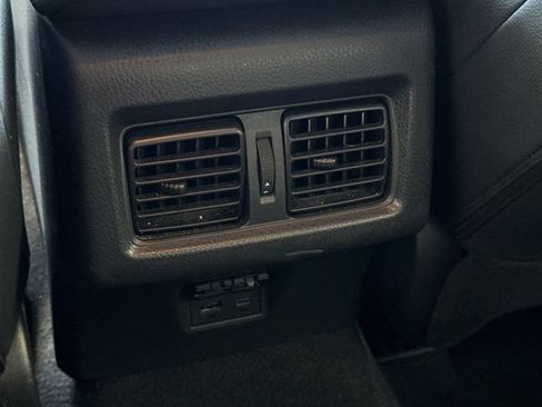 Used 2025 Toyota Camry SE FWD image 15