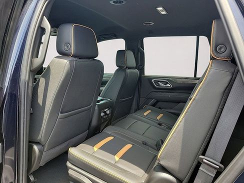 Used 2024 GMC Yukon AT4 AWD/4WD image 8