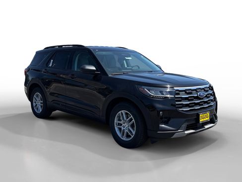 New 2026 Ford Explorer Active image 7