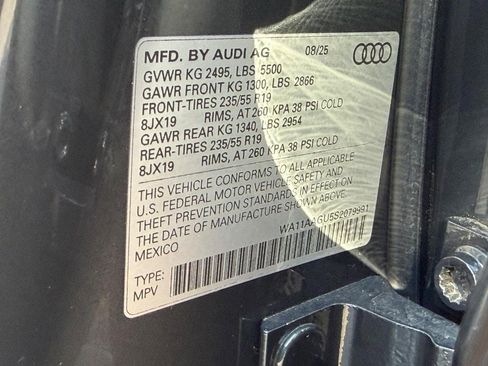 Used 2025 Audi Q5 Premium w/ Convenience Package AWD/4WD image 22