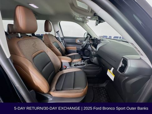 Used 2025 Ford Bronco Sport Outer Banks image 32