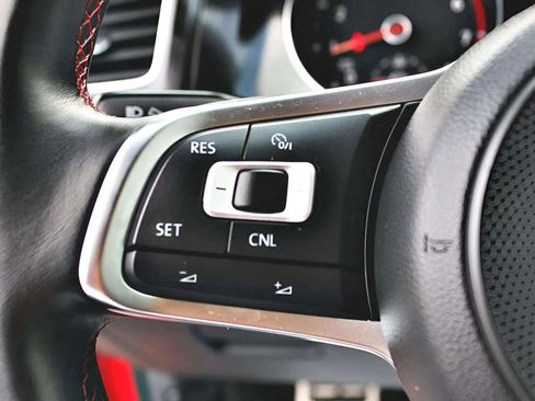 Used 2017 Volkswagen GTI S image 13