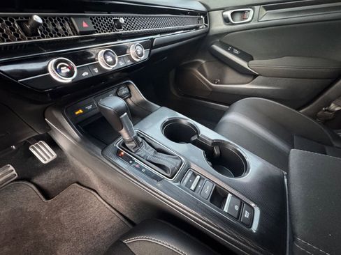 Used 2025 Honda Civic Sport image 39