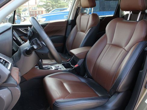 Used 2023 Subaru Forester Touring AWD/4WD image 18