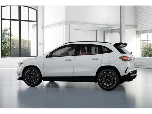 Certified 2026 Mercedes-Benz GLA 35 AMG 4MATIC image 32