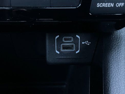 Used 2025 Jeep Compass Limited image 26