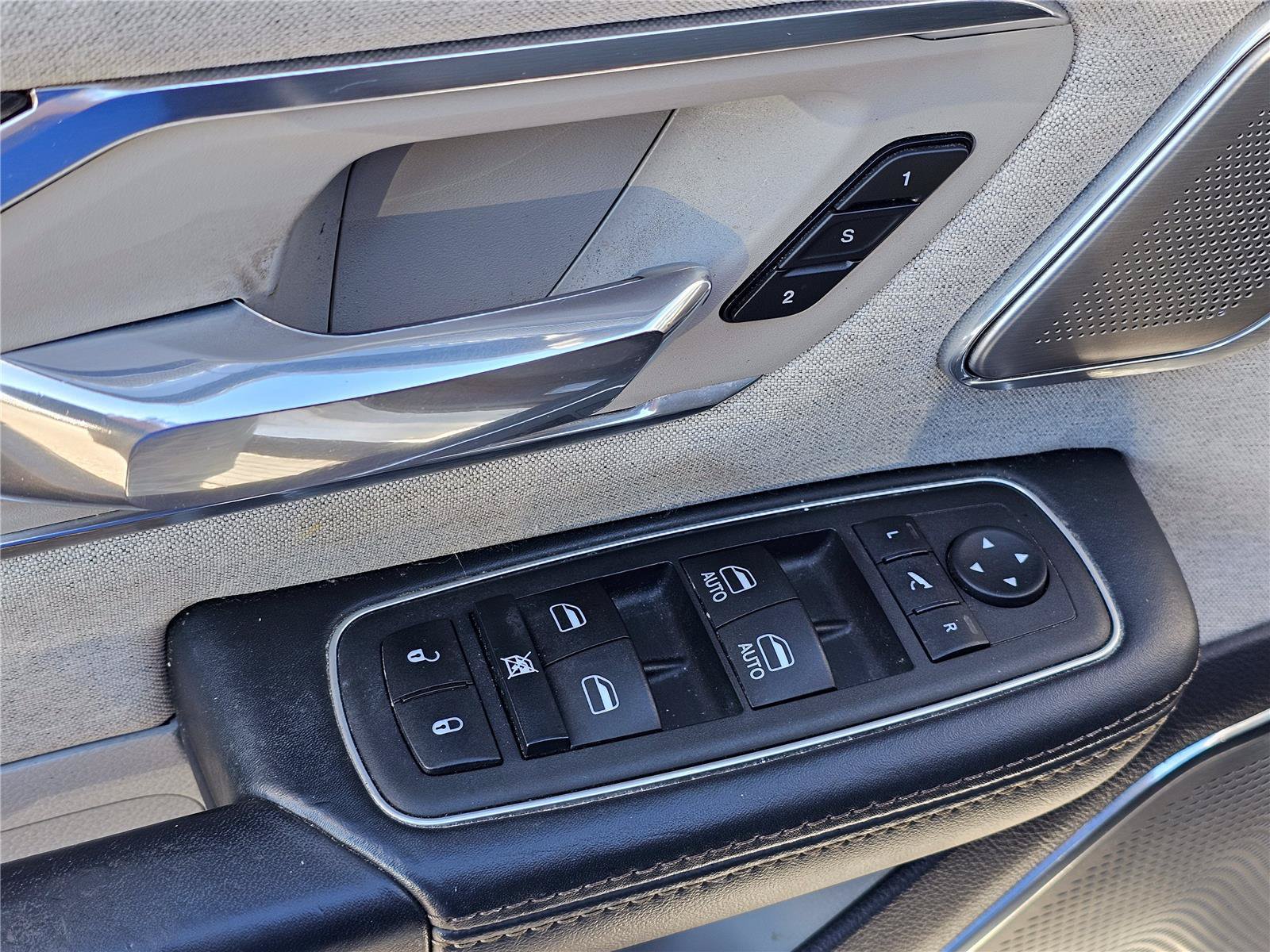Used 2022 RAM 1500 Limited AWD/4WD image 16