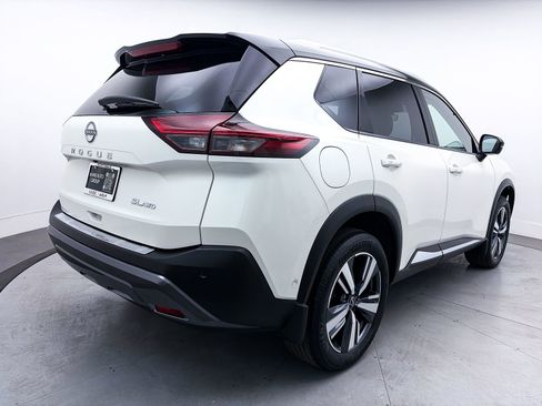 Used 2023 Nissan Rogue SL w/ SL Premium Package image 16