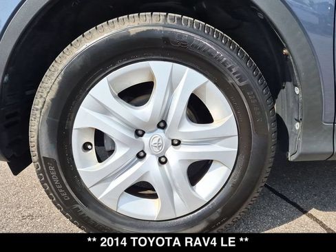 Used 2014 Toyota RAV4 LE AWD/4WD image 16