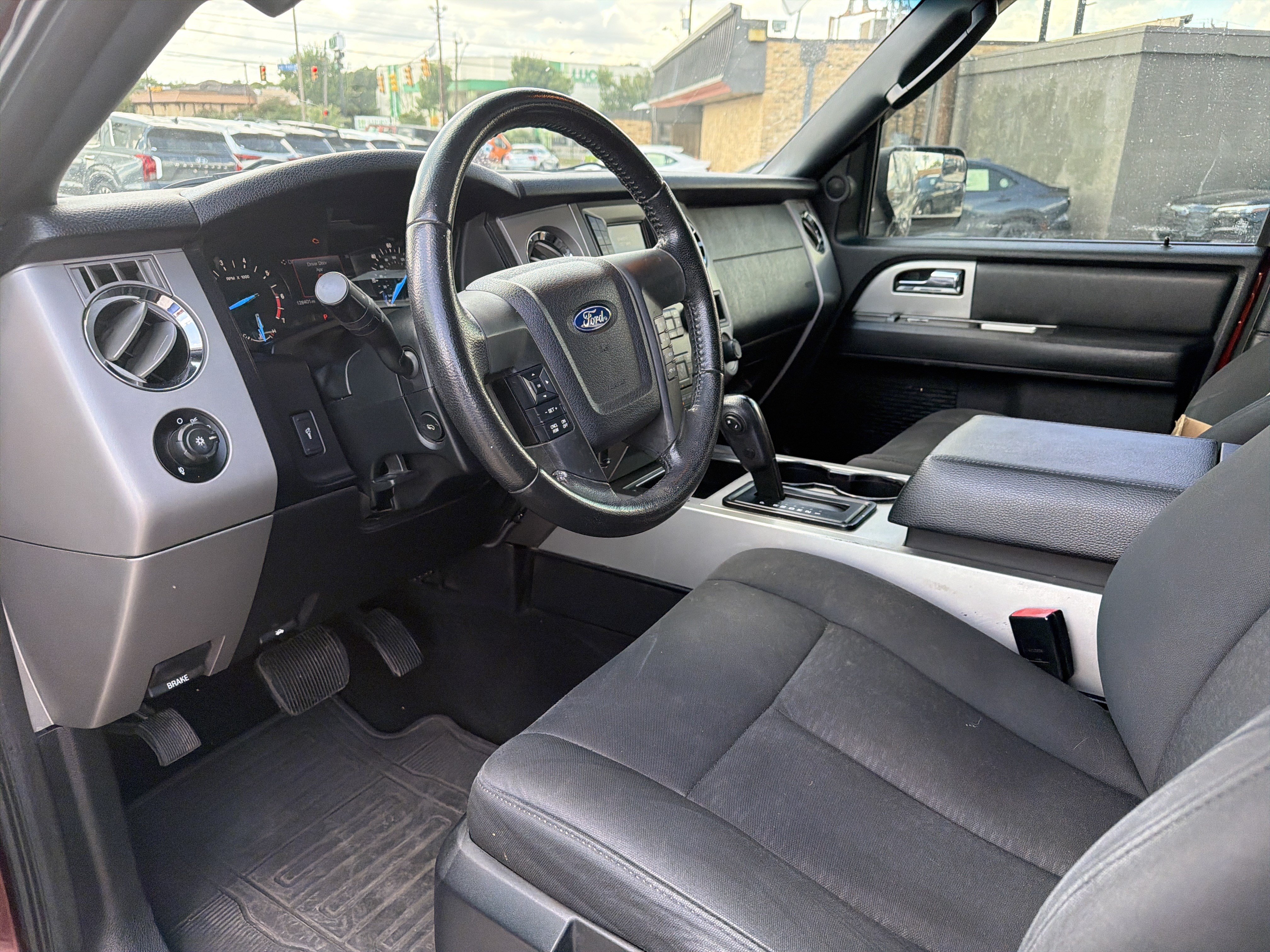 Used 2017 Ford Expedition EL XLT RWD image 20