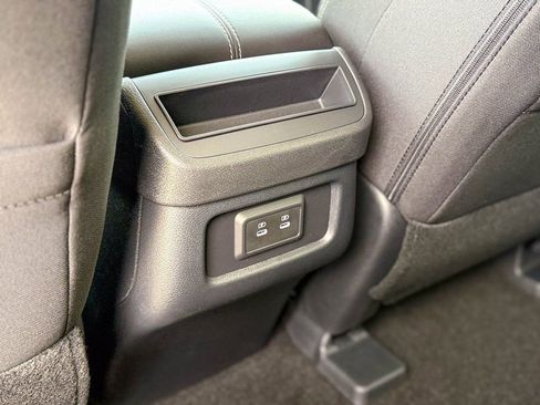 New 2026 Nissan Pathfinder SV image 32