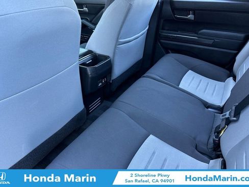 Used 2024 Toyota Tacoma TRD Off-Road image 15