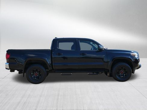 Used 2019 Toyota Tacoma SR5 AWD/4WD image 8