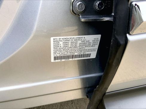 Used 2026 Acura MDX w/ Technology Package FWD image 37