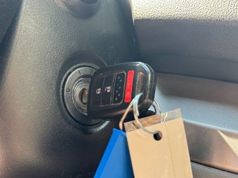 Used 2014 Honda CR-V LX image 17
