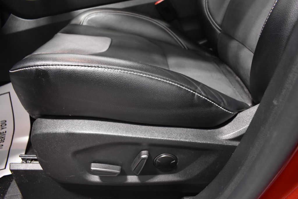 Used 2024 Ford Edge ST w/ Equipment Group 401A AWD/4WD image 17