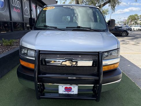 Used 2014 Chevrolet Express 2500 LT w/ LT Preferred Equipment Group RWD image 2