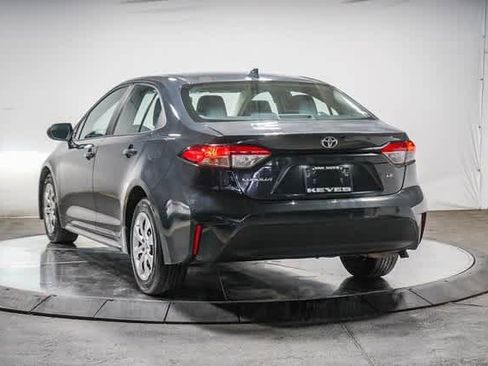 Certified 2023 Toyota Corolla LE image 3