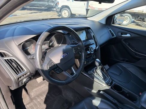 Used 2017 Ford Focus Titanium w/ Titanium Technology Package image 13