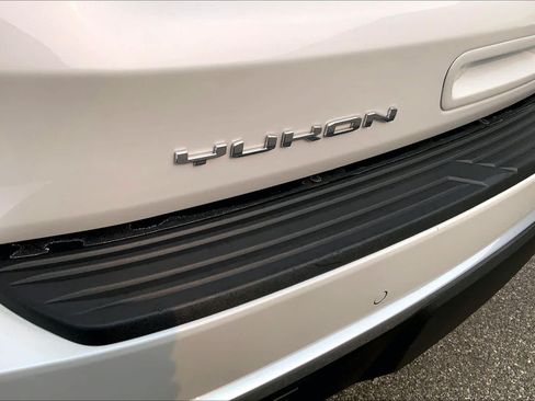 Used 2023 GMC Yukon Denali w/ Denali Reserve Package AWD/4WD image 31