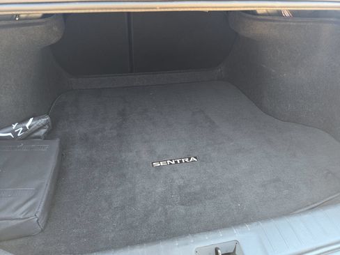 Used 2025 Nissan Sentra SV FWD image 12