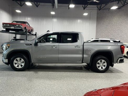 Certified 2023 GMC Sierra 1500 SLE w/ Preferred Package AWD/4WD image 2