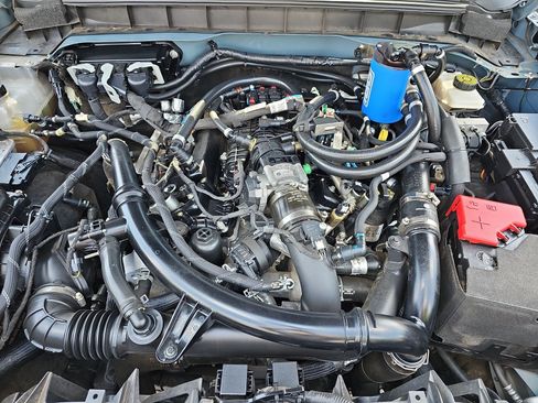 Used 2021 Ford Bronco First Edition AWD/4WD image 32