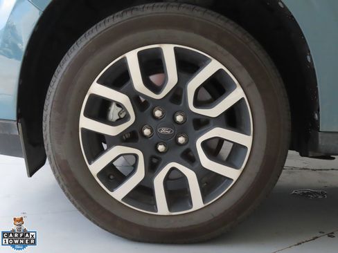 Used 2023 Ford Maverick Lariat w/ Equipment Group 500A Standard AWD/4WD image 28