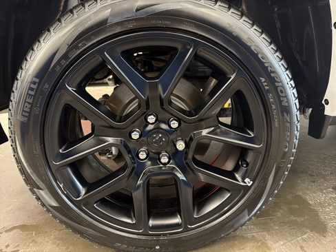 Used 2025 RAM 1500 Laramie w/ Night Edition image 24