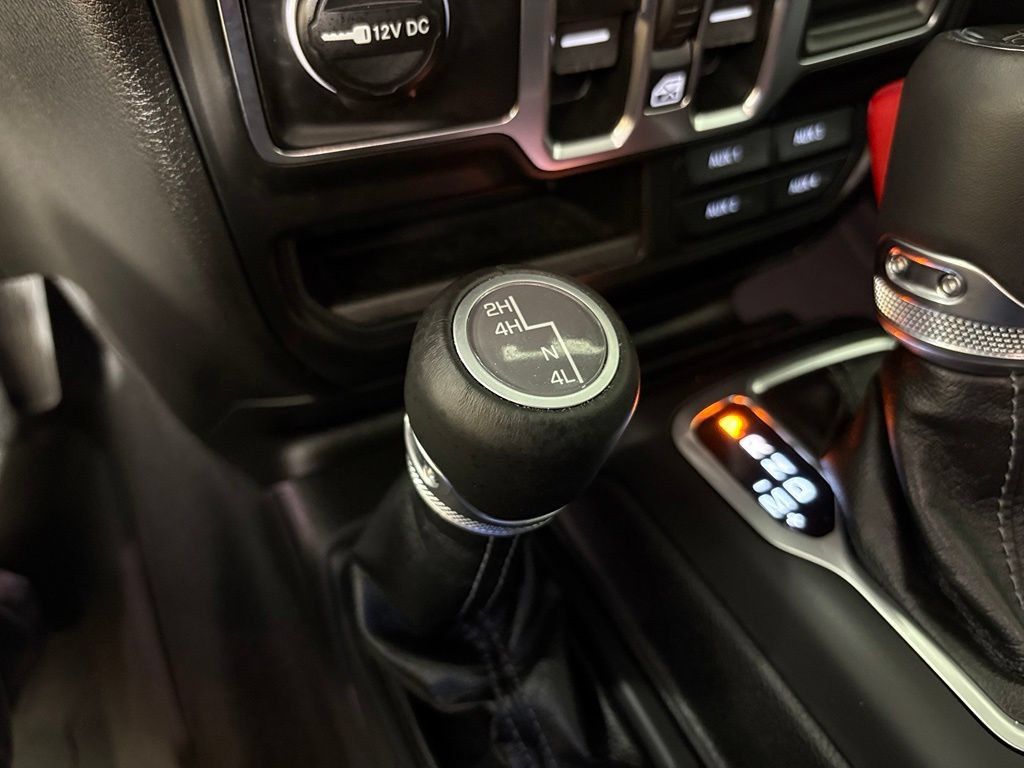 Used 2025 Jeep Gladiator Sport AWD/4WD image 28